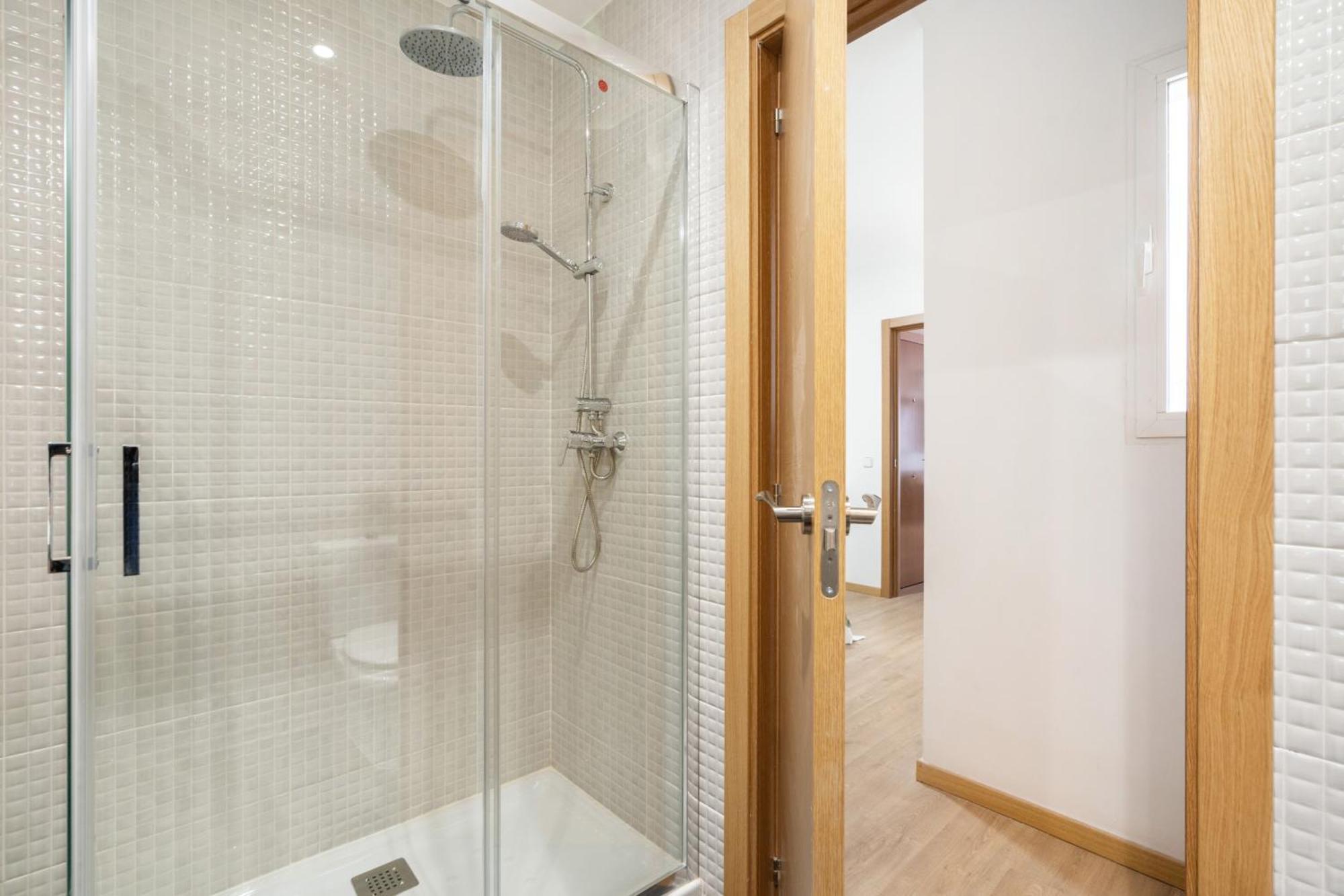 Apartamento En La Avenida De La Albufera Alquiler Temporal Madrid Exterior foto