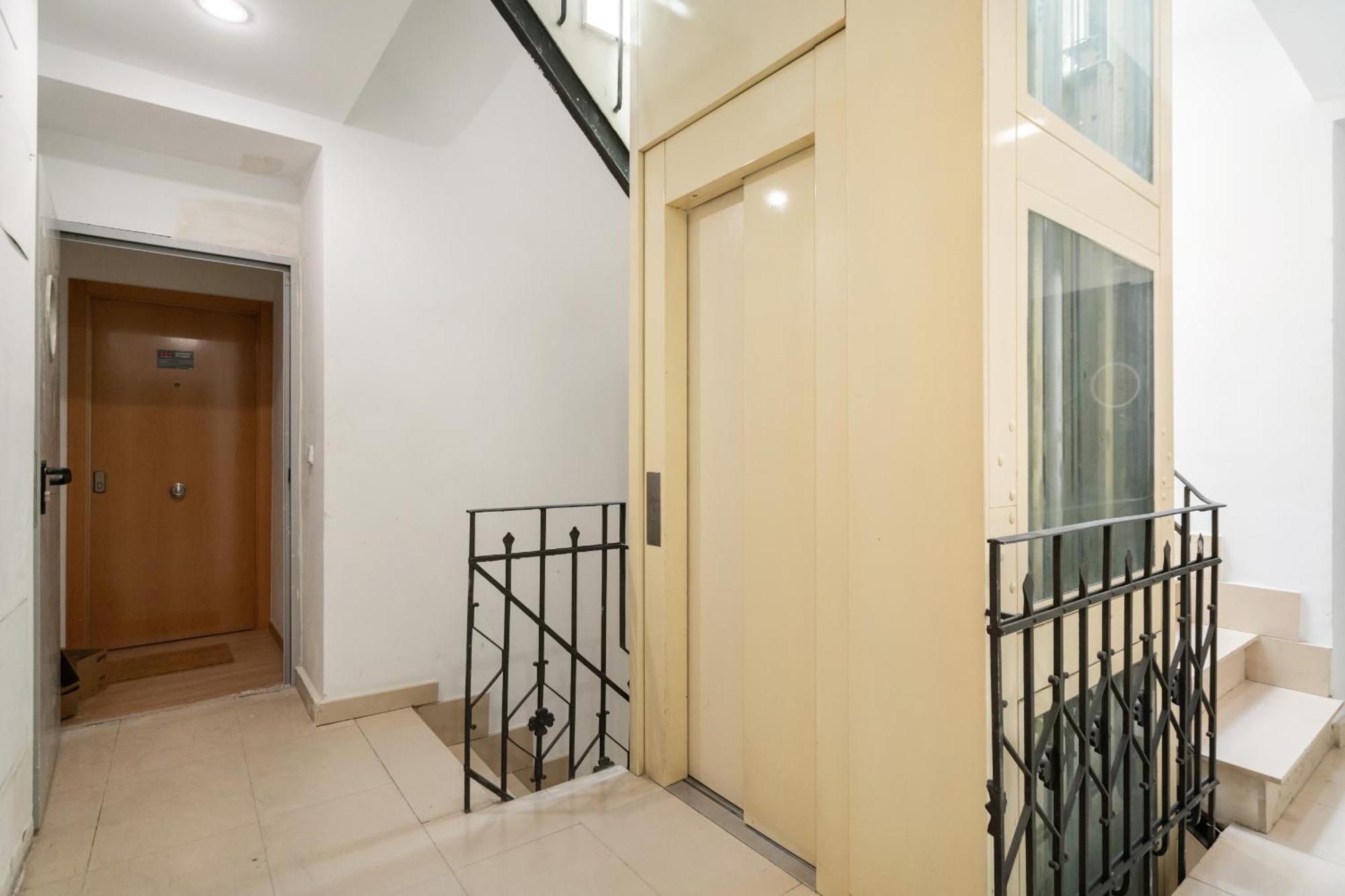 Apartamento En La Avenida De La Albufera Alquiler Temporal Madrid Exterior foto